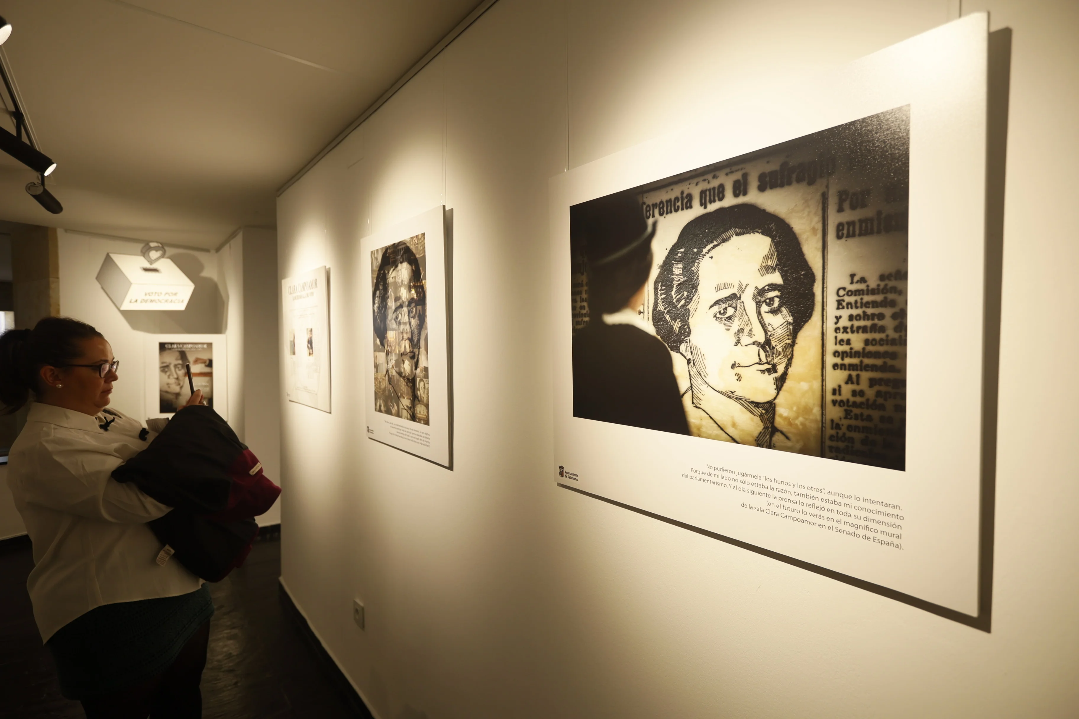 En la piel de Clara Campoamor a través de 16 imágenes que viajan al año 1931